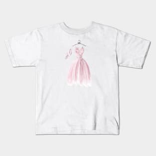 Pink wedding dress Kids T-Shirt